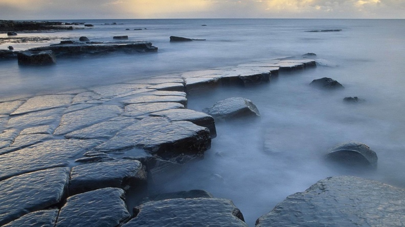 mist and rocks-Natural scenery Desktop wallpaper 1920x1080